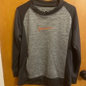 M Orangetheory crew sweater